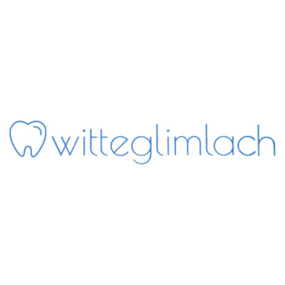 Witteglimlach